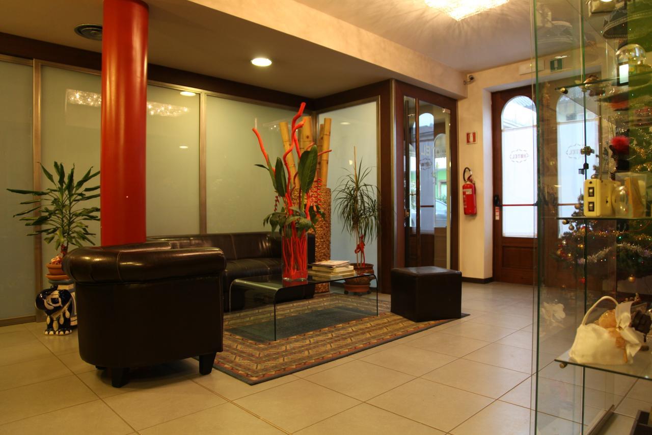 Hotel Il Borghetto Bariano Esterno foto